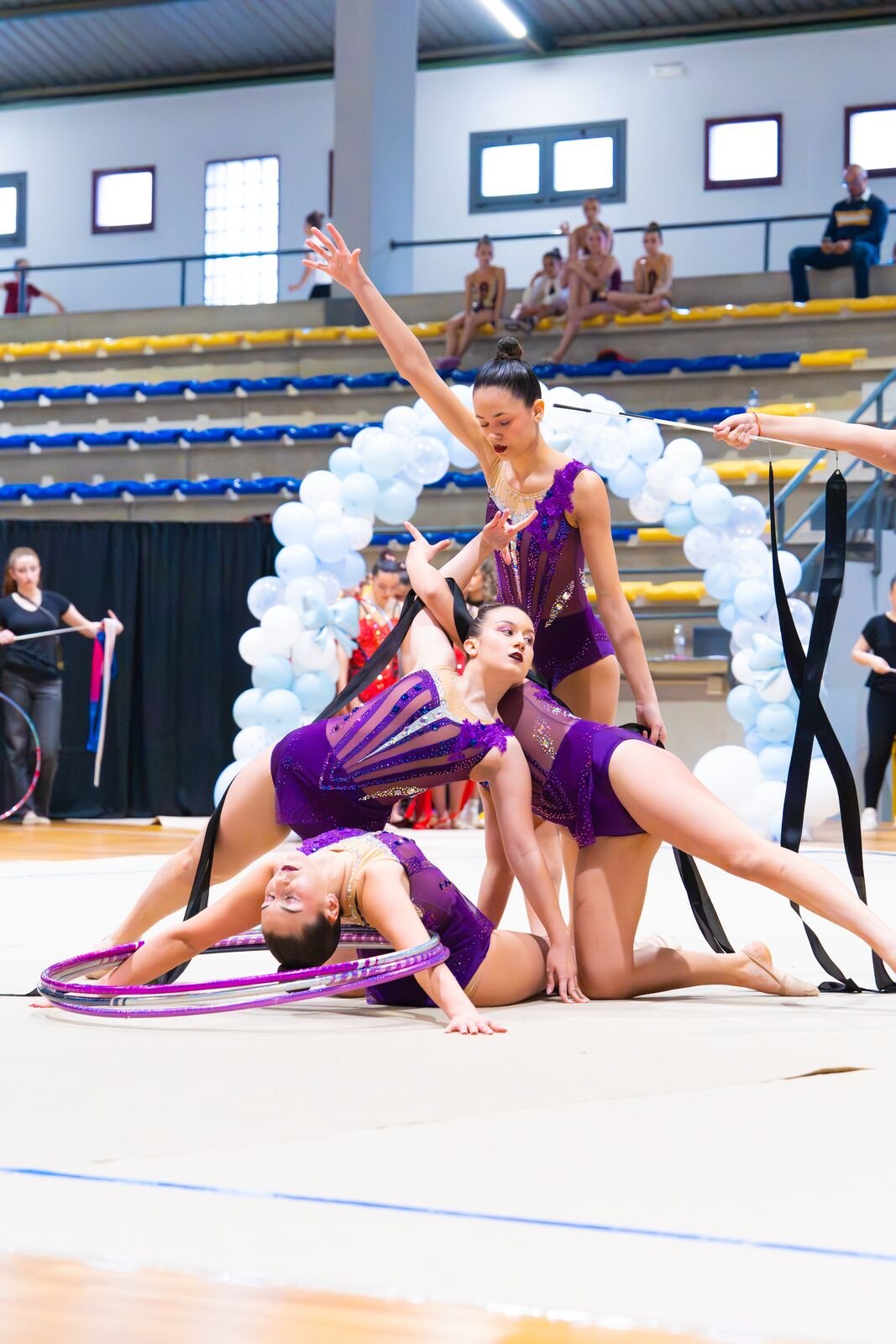 Gimnasta rítmica durante su ejercicio